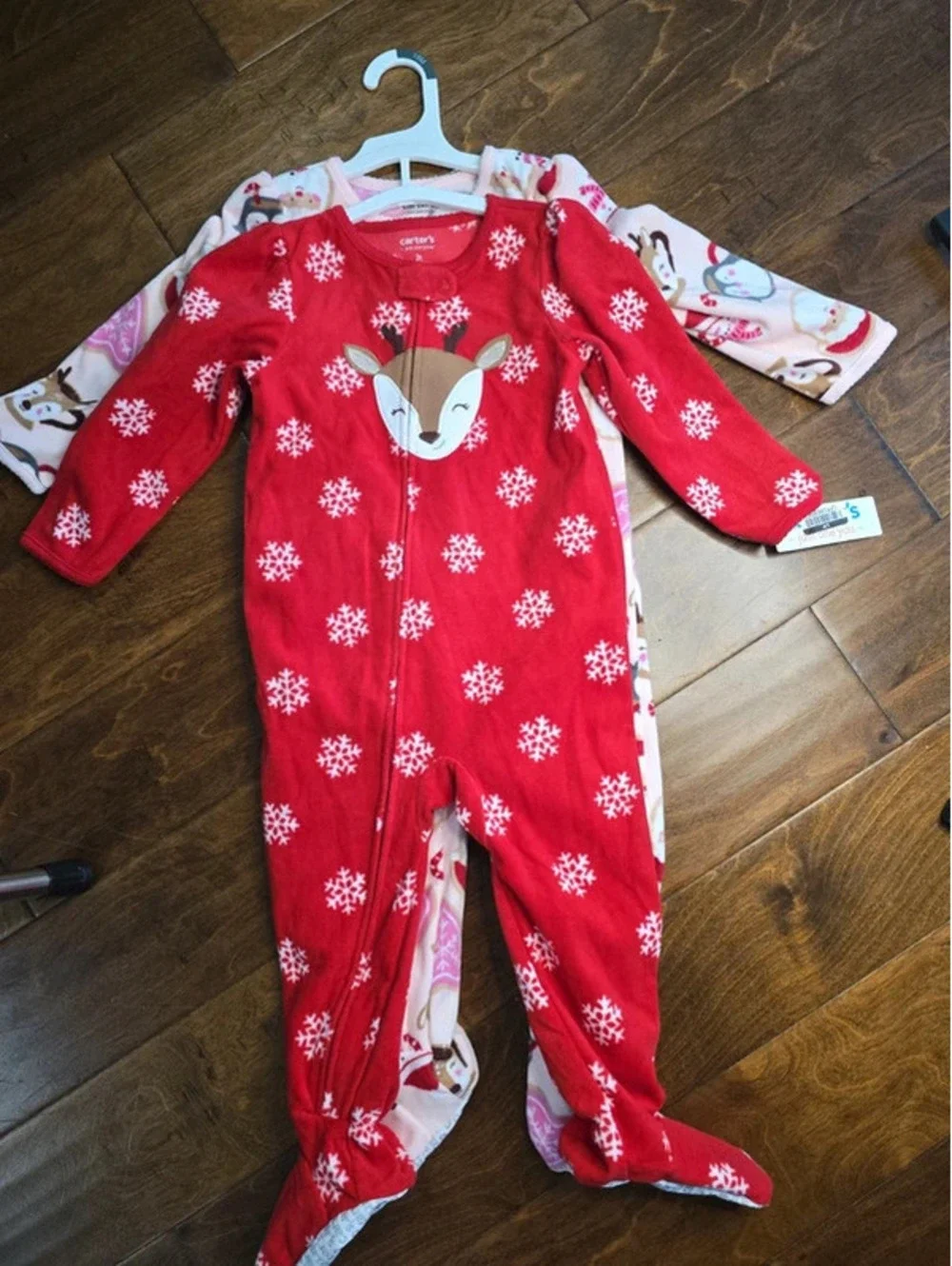 2t brand new christmas pajamas from carter's item 522G8